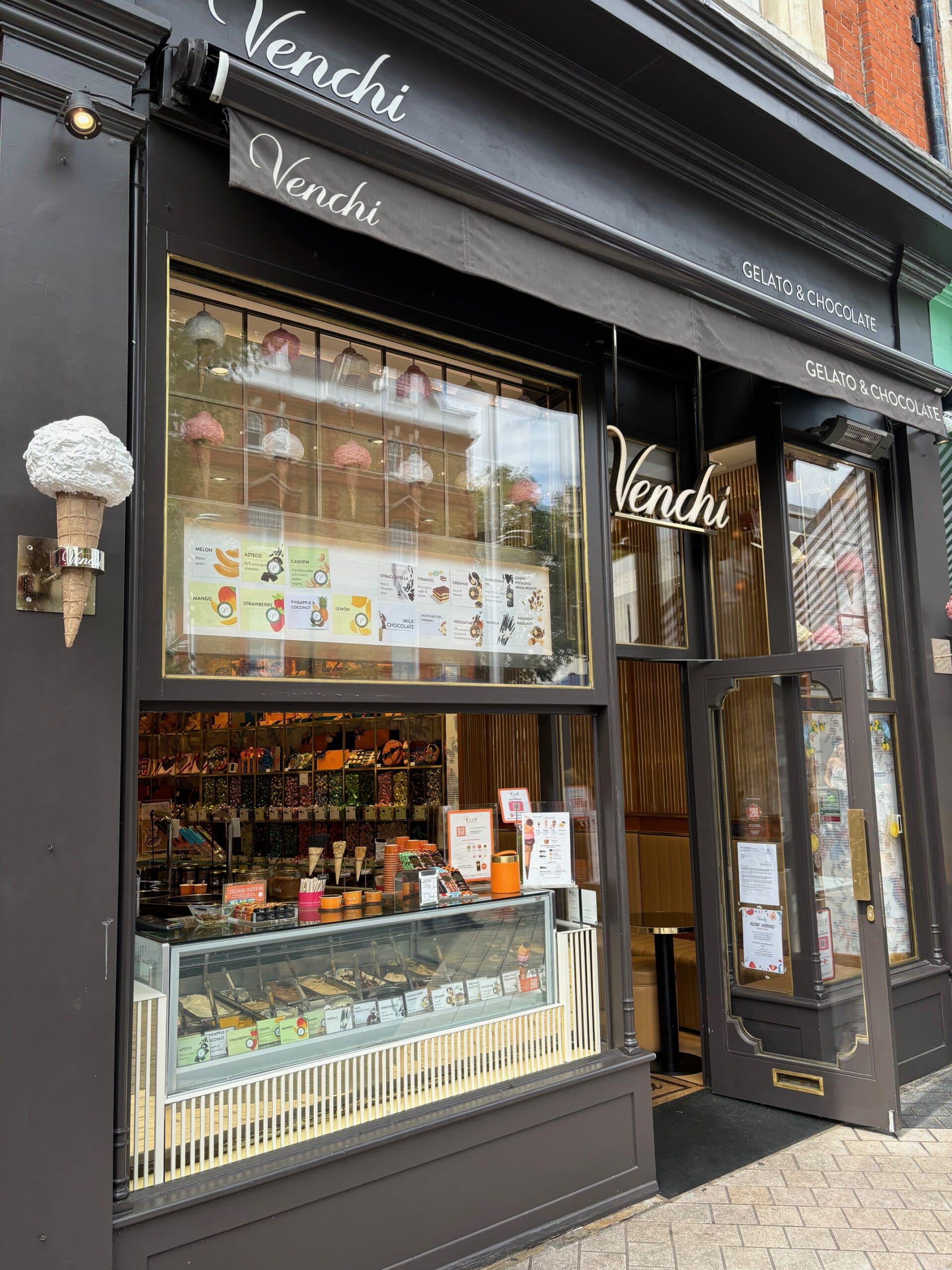 Venchi chocolatier exterior, South Kensington